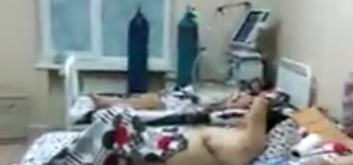 Врачи сняли на видео, как размещают пациентов в складских помещениях в Актау