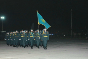Фотография к новости: Участники военного парада в Москве вернулись в Казахстан