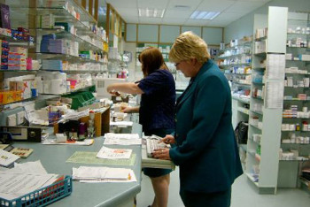 Фотография к новости: Кульгинов поручил срочно решить вопрос с поставками медпрепаратов в аптеки