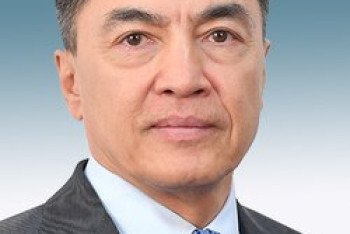 Фотография к новости: Вице-спикер Сената РК получил ранг чрезвычайного и полномочного посла