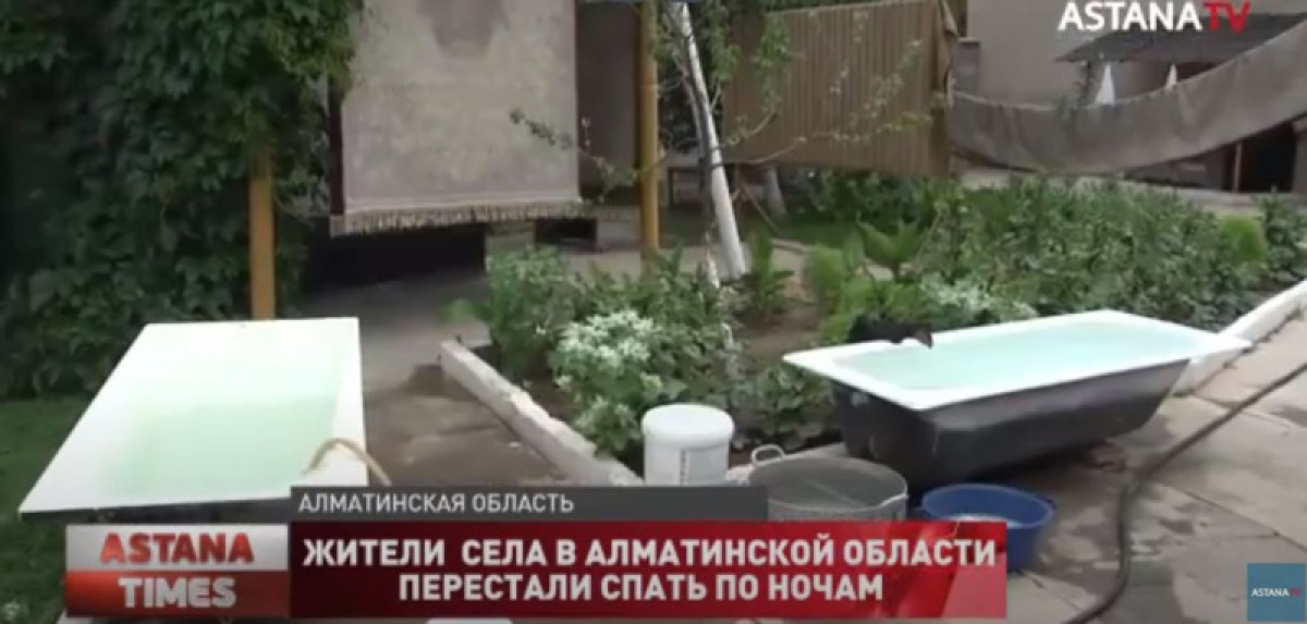 Из-за проблем с водой перестали спать жители поселка в Алматинской области