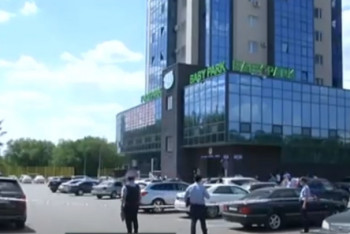 Фотография к новости: Стрельба произошла на оживленной площади в Cарани