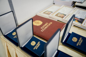 Фотография к новости: Медработникам Нур-Султана вручили госнаграды ко Дню столицы