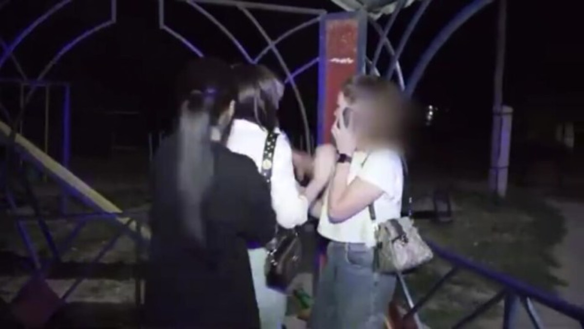 кадр из видео