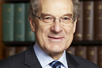 Фотография к новости: Председатель суда МФЦА принес присягу