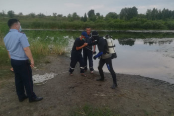 Фотография к новости: Утонувший в Костанайской области мужчина получил памятку по правилам поведения на воде