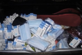 Фотография к новости: Лекарства и маски на сумму более 16 миллионов тенге изъяли полицейские в Нур-Султане