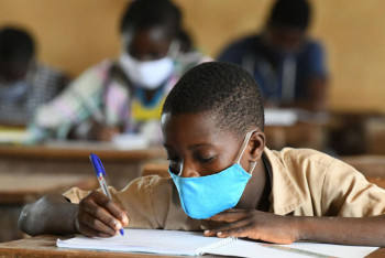 Фотография к новости: Почти 10 миллионов детей могут уже в этом году навсегда распрощаться со школой