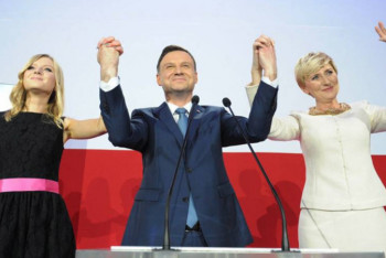 Фотография к новости: Президент Польши Анджей Дуда переизбран на второй срок