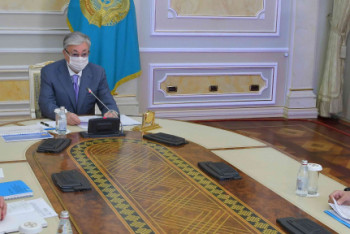 Фотография к новости: Правительство и акимы "попали в капкан самоуспокоения и самодовольства" – Токаев