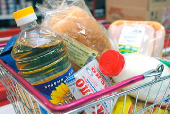 Фотография к новости: По 5,5 тысячи тенге получат казахстанцы вместо продуктово-бытовых корзин