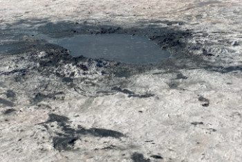 Фотография к новости: Минэкологии примет жесткие меры по защите розового озера Кобейтуз