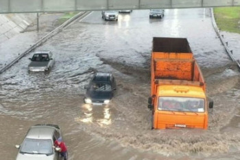 Фотография к новости: Улицы Семея ушли под воду