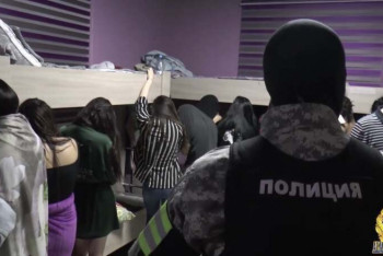 Фотография к новости: Работа была в самом разгаре – полицейские накрыли притон с иностранными проститутками в Алматы