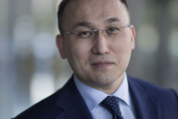 Фотография к новости: Сбои дали почти все рычаги управления – Даурен Абаев о ситуации с коронавирусом