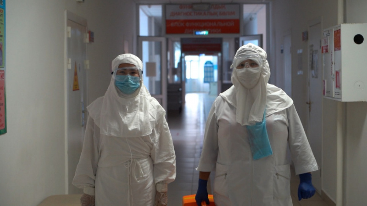 Мобильные бригады медиков работают в селах Акмолинской области