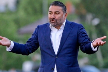 Фотография к новости: Казахстанский футболист и его одноклубники взбунтовались против тренера