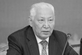 Фотография к новости: Елбасы выразил соболезнование семье академика Кенжегали Сагадиева