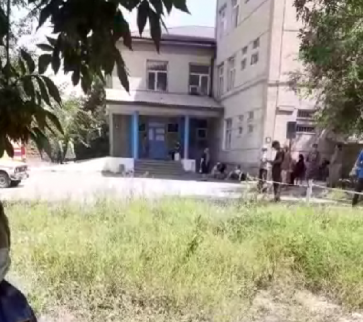 Из-за роста инфекционных заболеваний власти Шымкента увеличили количество мест в стационарах