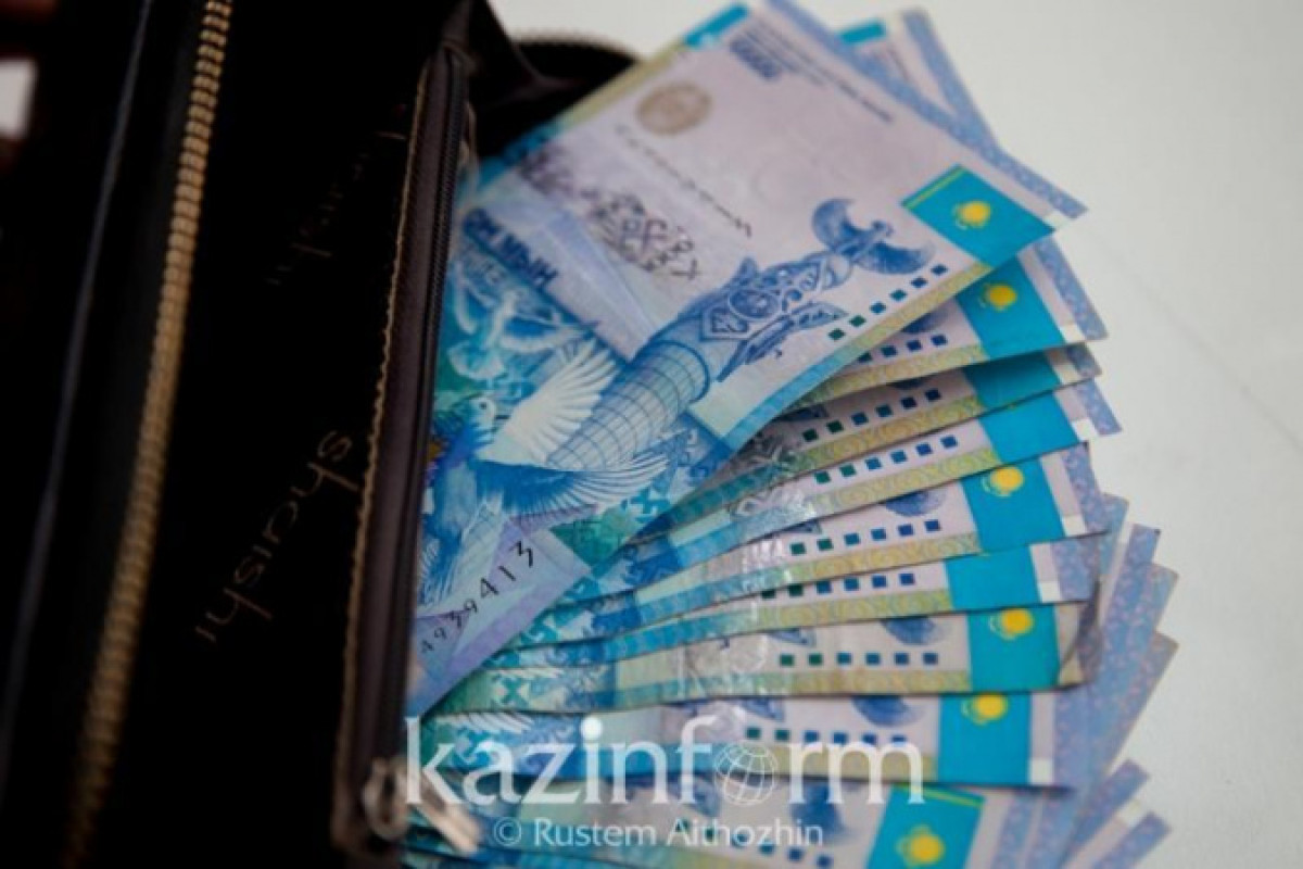 Преподавателям вузов Казахстана поднимут зарплату в новом учебном году