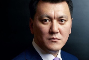 Фотография к новости: Из советника в помощники – Ерлан Карин сменил должность в Акорде