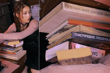 Фотография к новости: Азиатки устраивают фотосессии с советскими учебниками в соцсети Weibo