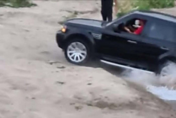 Фотография к новости: "Помыл колеса" в реке Большая Алматинка: водителя оштрафовали