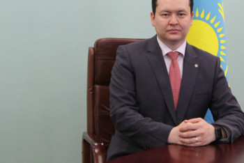 Фотография к новости: Вице-министра здравоохранения Абишева взяли под стражу на период следствия