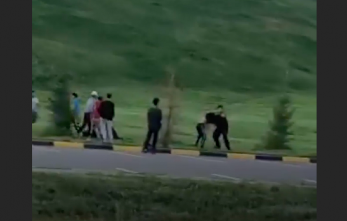 Массовая драка у ТРЦ "Хан Шатыр": в полиции завели уголовное дело