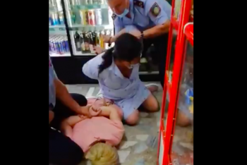 Фотография к новости: Двух буйных женщин усмирили ремнем и наручниками полицейские Семея