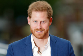 Фотография к новости: Принц Гарри ополчился на Facebook