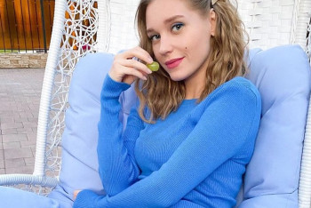 Фотография к новости: "Развелась, чтобы снимок выложить" - Асмус показала фото в стиле ню