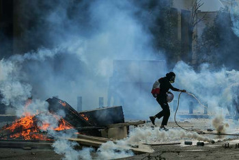 Фотография к новости: Армия Ливана подключилась к разгону демонстрантов у парламента в Бейруте