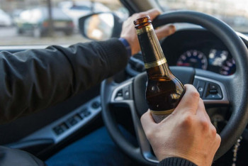 Фотография к новости: Пьяную беременную женщину за рулем задержали в Атырауской области