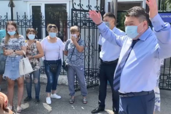 Фотография к новости: Служебное расследование начато в отношении оскандалившегося главного санврача Алматинской области