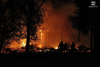 Фотография к новости: Каскадеры тушили пожар на "Казахфильме"