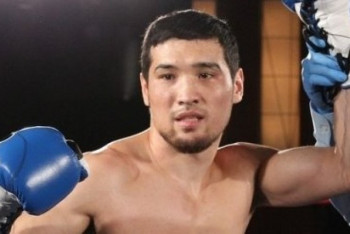 Фотография к новости: Бой Даурена Елеусинова за титул WBC сорвался прямо во время вечера бокса