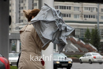 Фотография к новости: Из-за сильного ветра объявлено штормовое предупреждение в нескольких областях РК