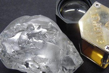 Фотография к новости: Рекордный алмаз высшей пробы нашли в африканском королевстве