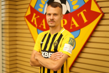 Фотография к новости: Защитник сборной Беларуси Денис Поляков стал игроком "Кайрата"