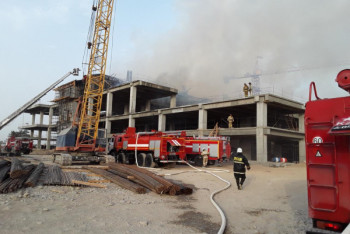 Фотография к новости: Строящийся терминал аэропорта горел в Шымкенте