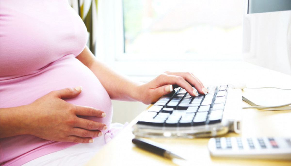 Гражданство есть, а выплат - нет. Как казахстанкам получить декретные, находясь за рубежом