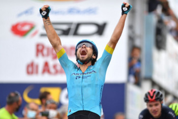 Фотография к новости: Казахстанский велогонщик выиграл "Мемориал Марко Пантани" в Италии