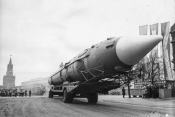 Фотография к новости: Почему СССР передал Китаю секреты ядерного оружия