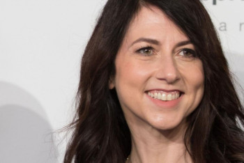 Фотография к новости: Названа самая богатая женщина планеты