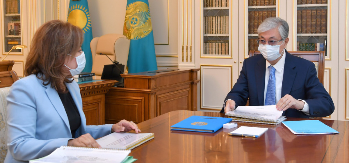 Абылкасымова рассказала Токаеву о ситуации с финансовым рынком