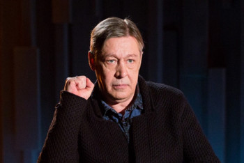 Фотография к новости: Ефремов зачитал в суде стихи, посвященные погибшему в ДТП