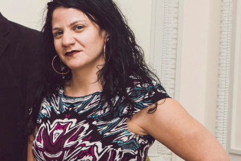 Фотография к новости: Ради грантов профессор притворялась чернокожей в США