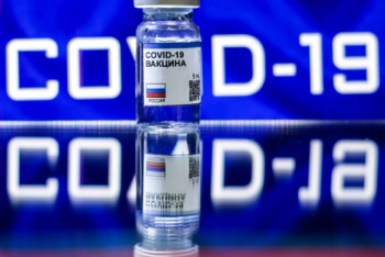 Фотография к новости: Российская вакцина от коронавируса: можно ли ей доверять?