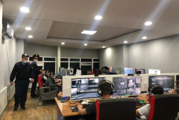 Фотография к новости: Около полусотни человек обнаружили ночью в компьютерном клубе Нур-Султана